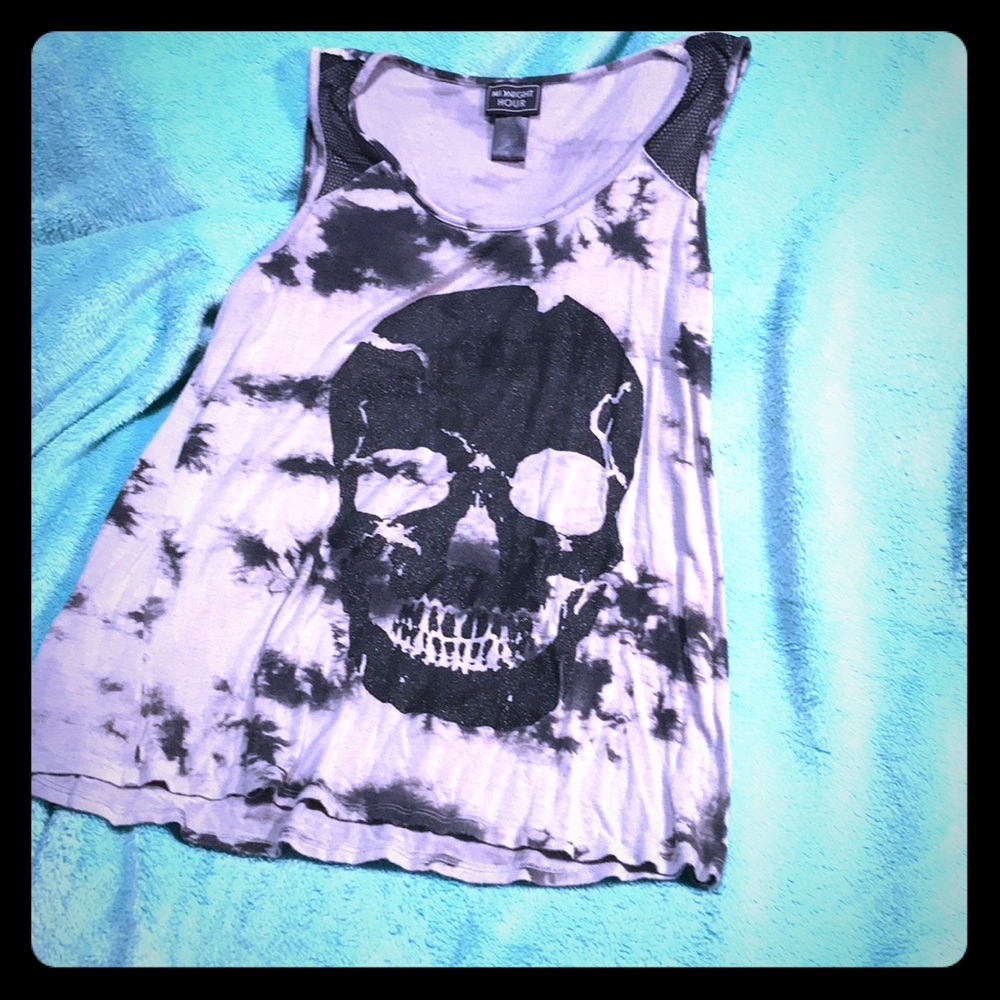 Skull tank